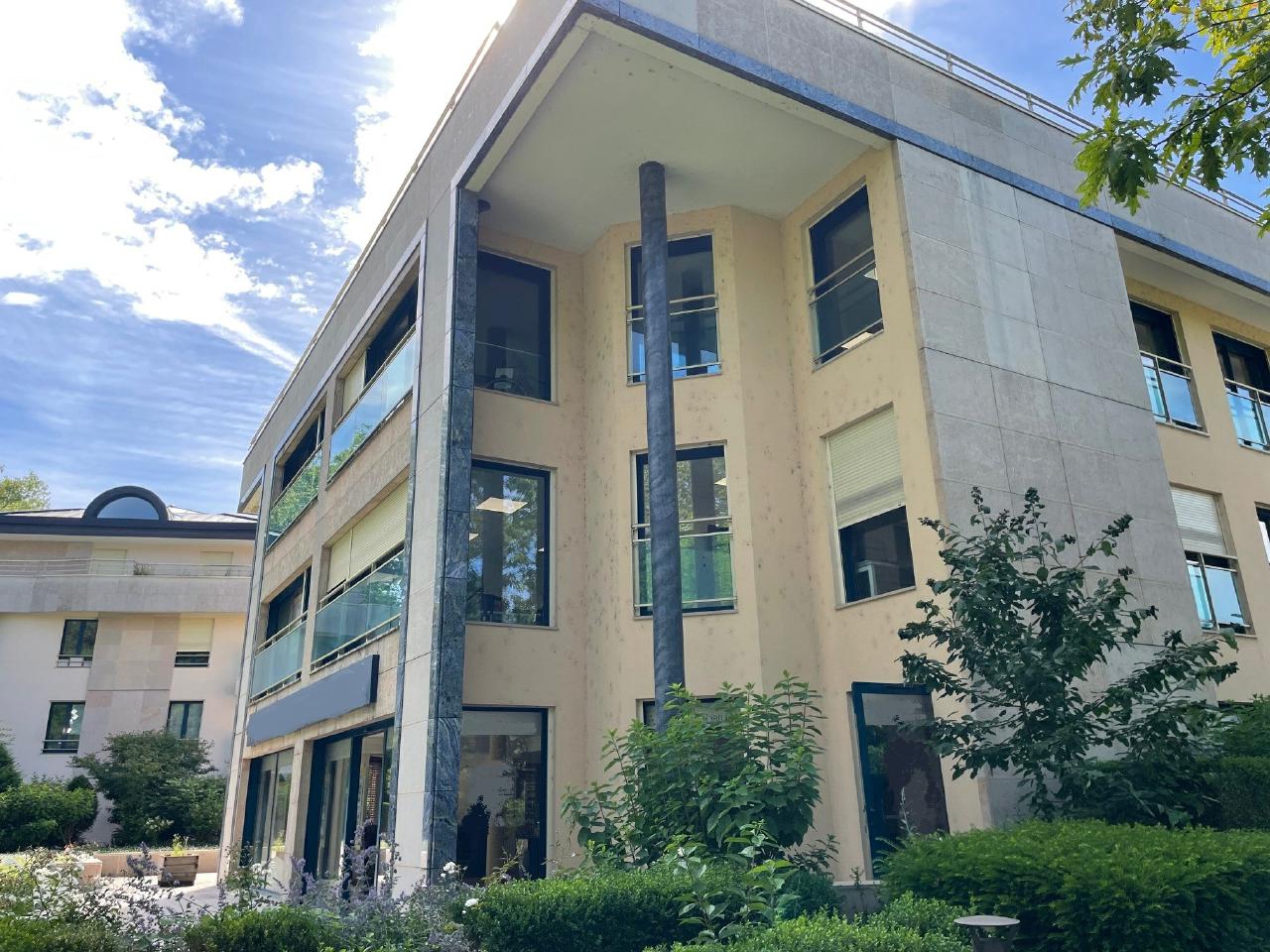 Bureau Annecy 188m² Location bureau Annecy Haute-Savoie OLBUR2423867 3